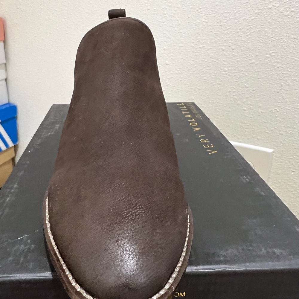Leather Very Volatile